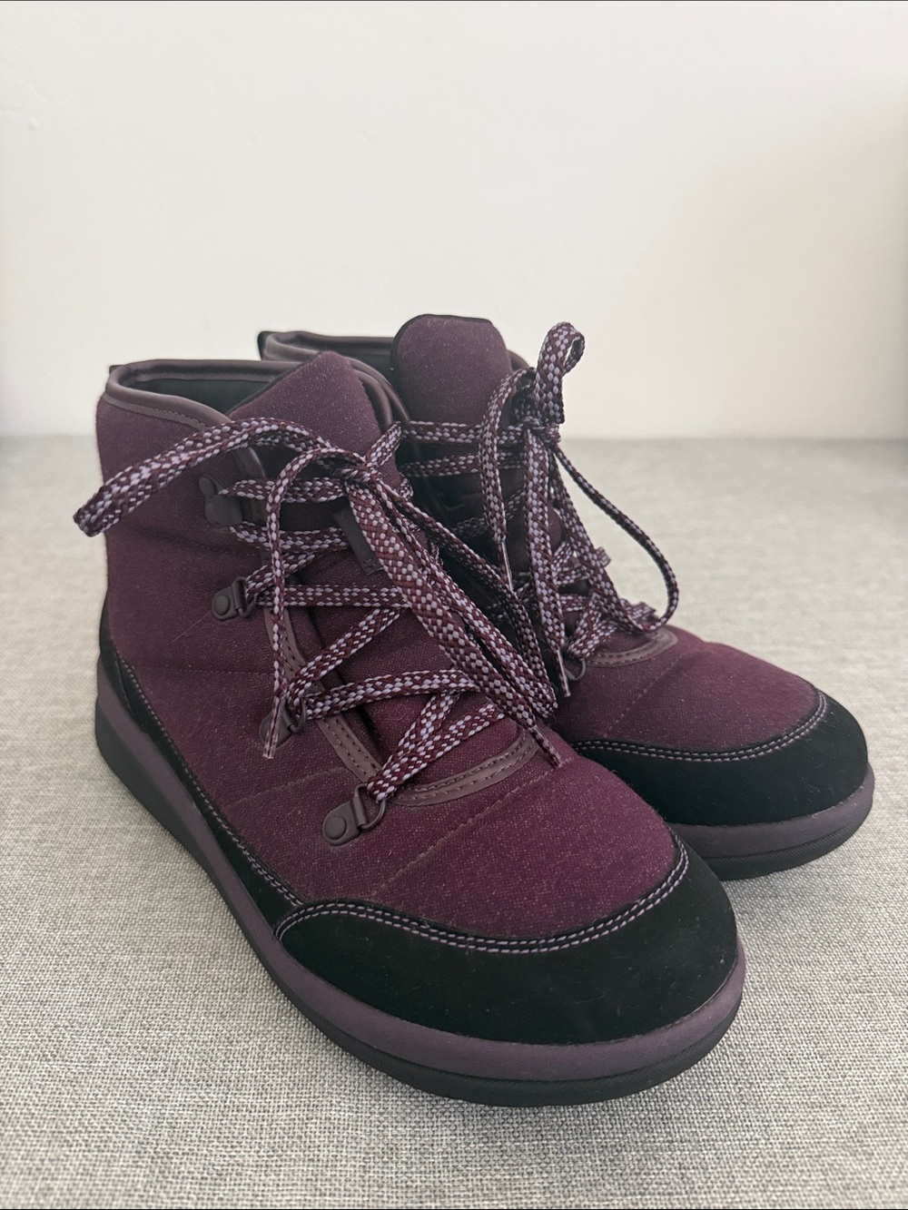 Cloudsteppers by Clarks Plum Lace-Up Ankle Boots